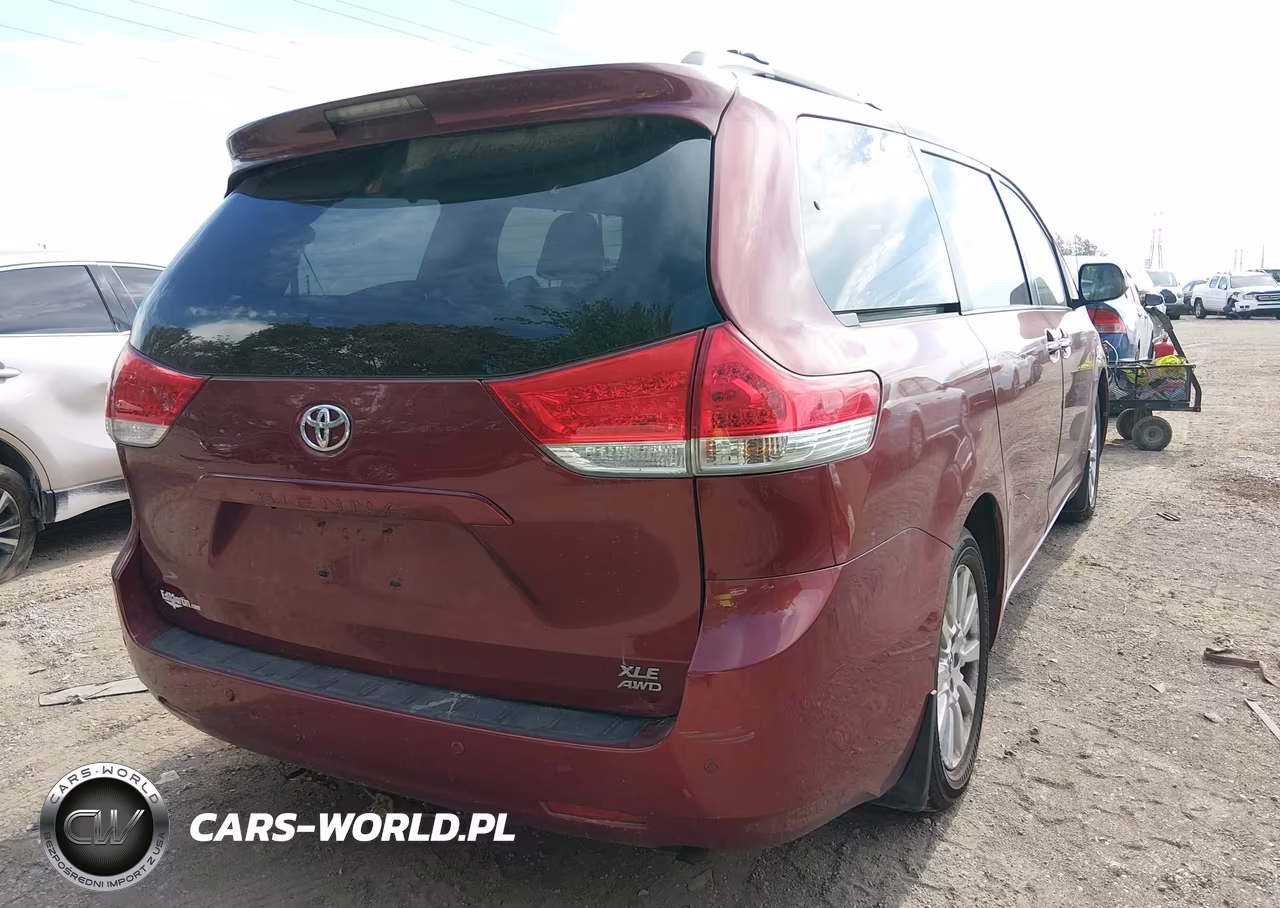 2013 Toyota Sienna Xle 7 Passenger VIN:5TDDK3DC7DS061074 - 4