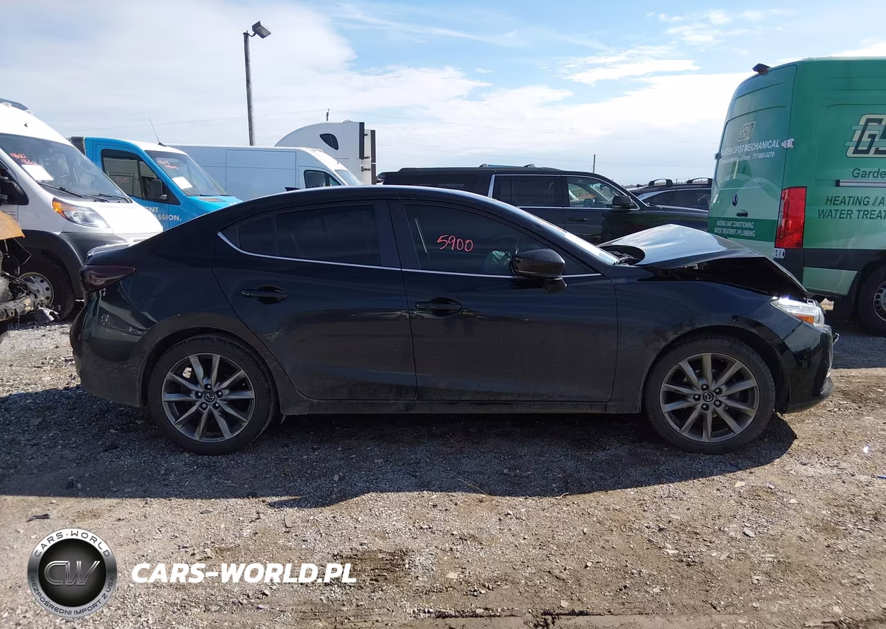 2018 Mazda Mazda3 Touring VIN:3MZBN1V3XJM231857 - 13