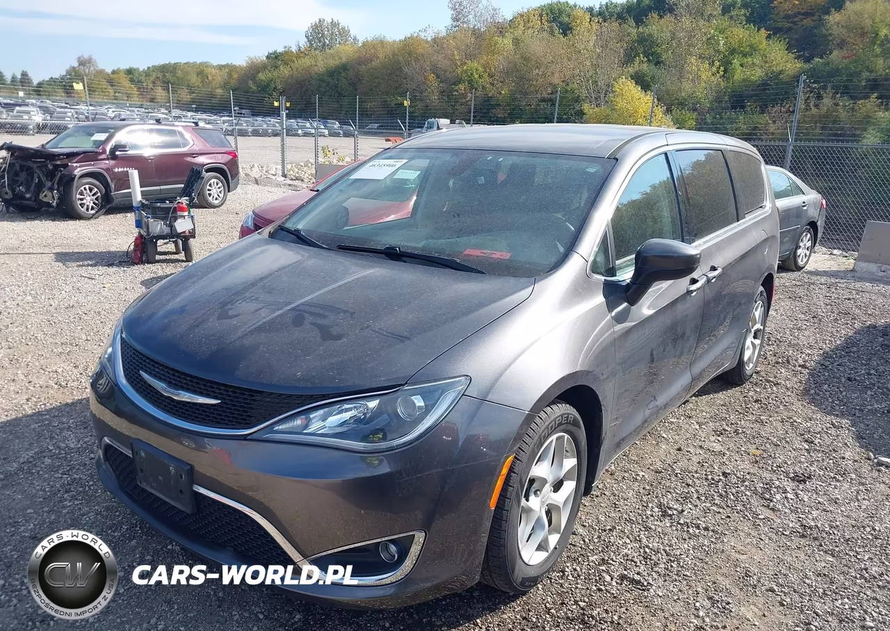 2017 Chrysler Pacifica Touring Plus VIN:2C4RC1BG7HR788405 - 2