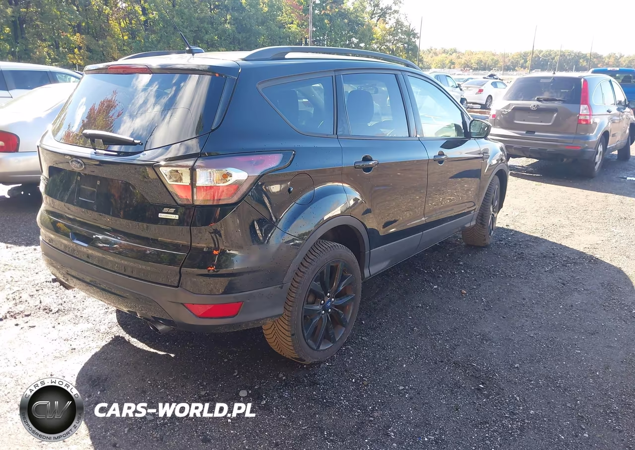 2018 Ford Escape Se VIN:1FMCU0GD8JUC67550 - 4