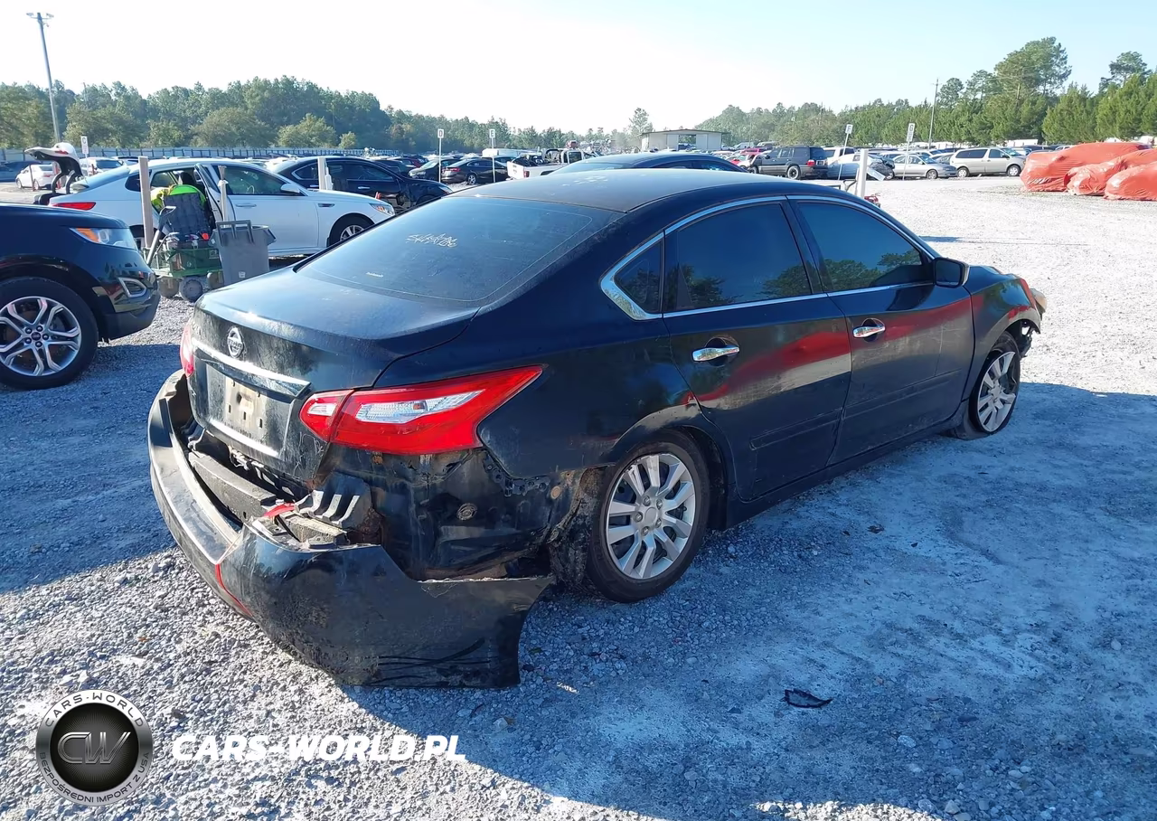 2017 Nissan Altima 2.5 S VIN:1N4AL3AP8HC150138 - 4