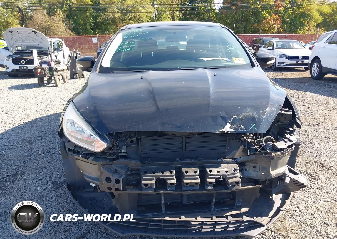 2017 Ford Focus Se VIN:1FADP3K23HL234226 - 12