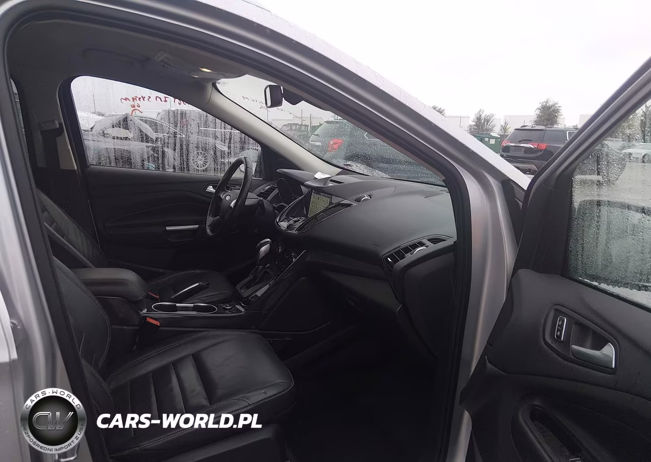 2016 Ford Escape VIN:1FMCU9J97GUB34666 - 5