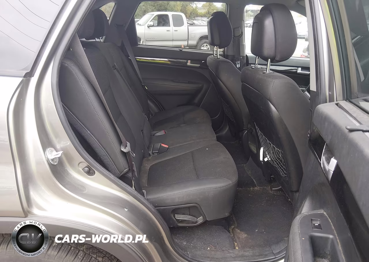 2015 Kia Sorento Lx VIN:5XYKT3A63FG593263 - 8