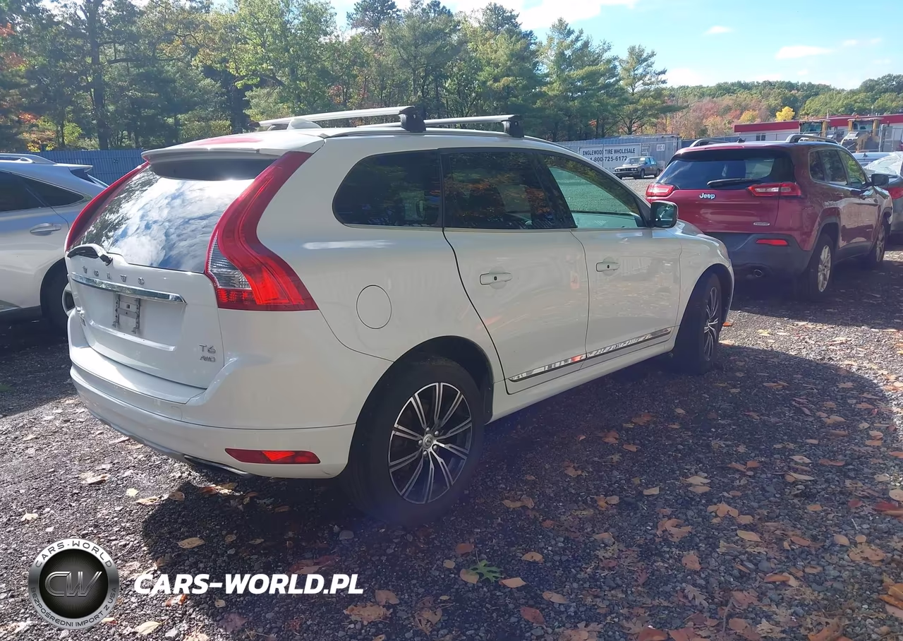2016 Volvo Xc60 T6 Drive-E VIN:YV449MRKXG2890683 - 4