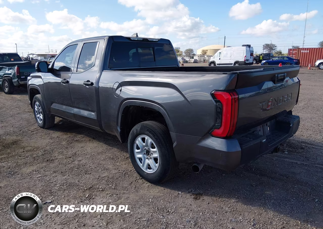 2025 Toyota Tundra Sr VIN:5TFKB5DA4SX281815 - 3