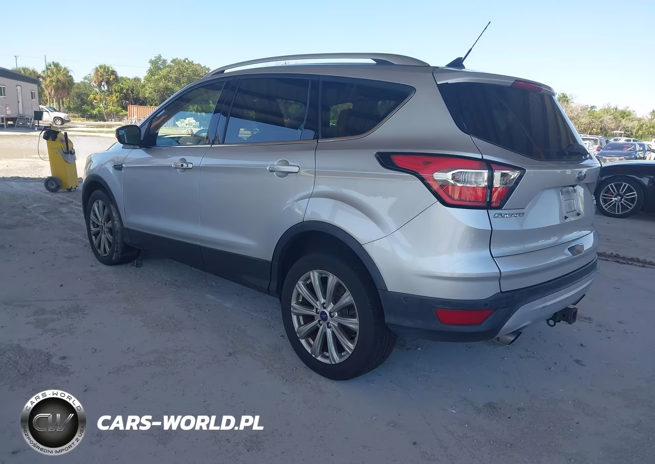 2018 Ford Escape Titanium VIN:1FMCU0J95JUD00654 - 3