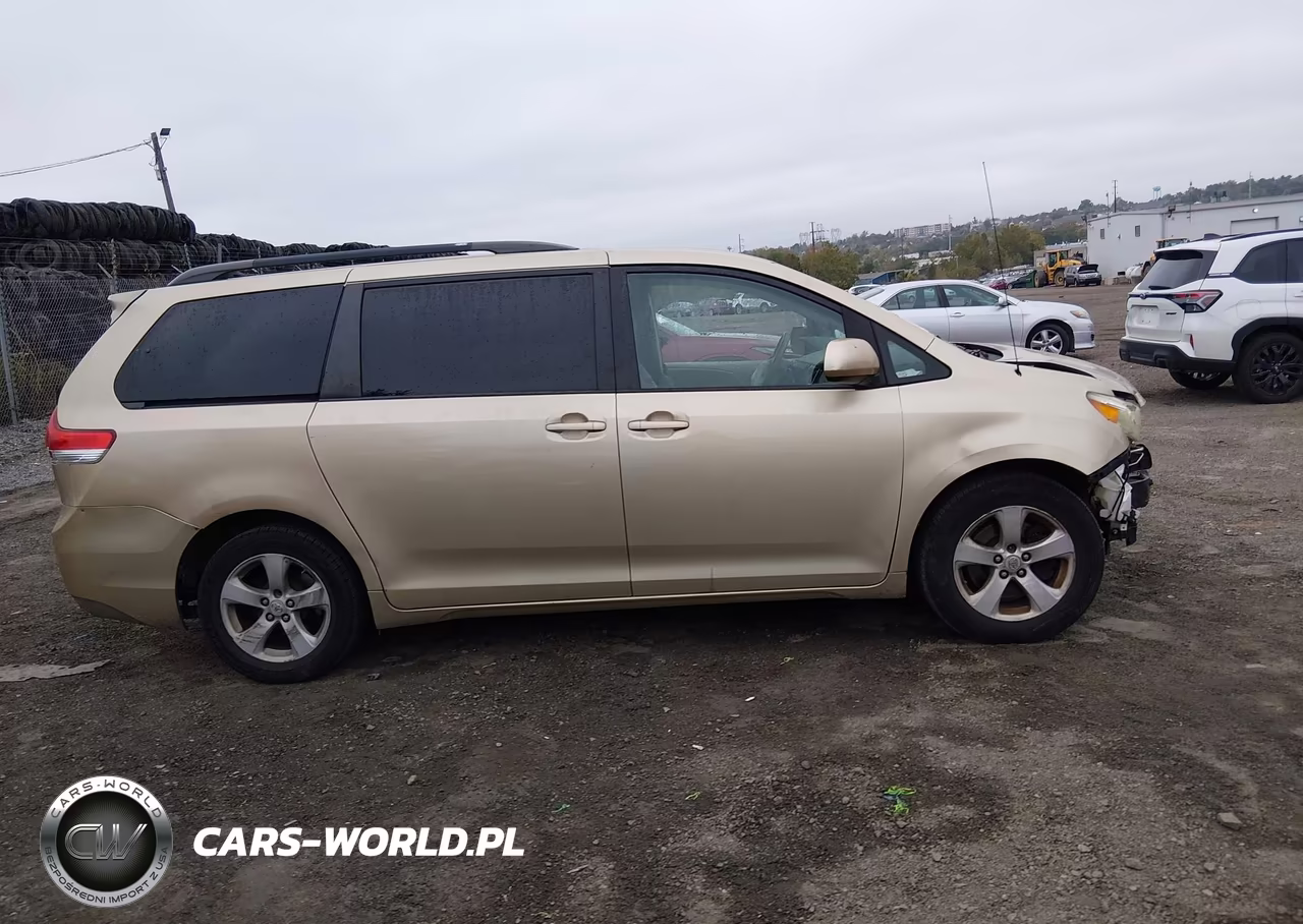 2011 Toyota Sienna Le V6 VIN:5TDKK3DC3BS080418 - 14