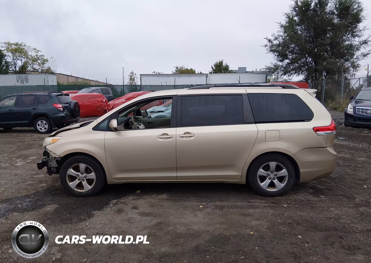 2011 Toyota Sienna Le V6 VIN:5TDKK3DC3BS080418 - 15