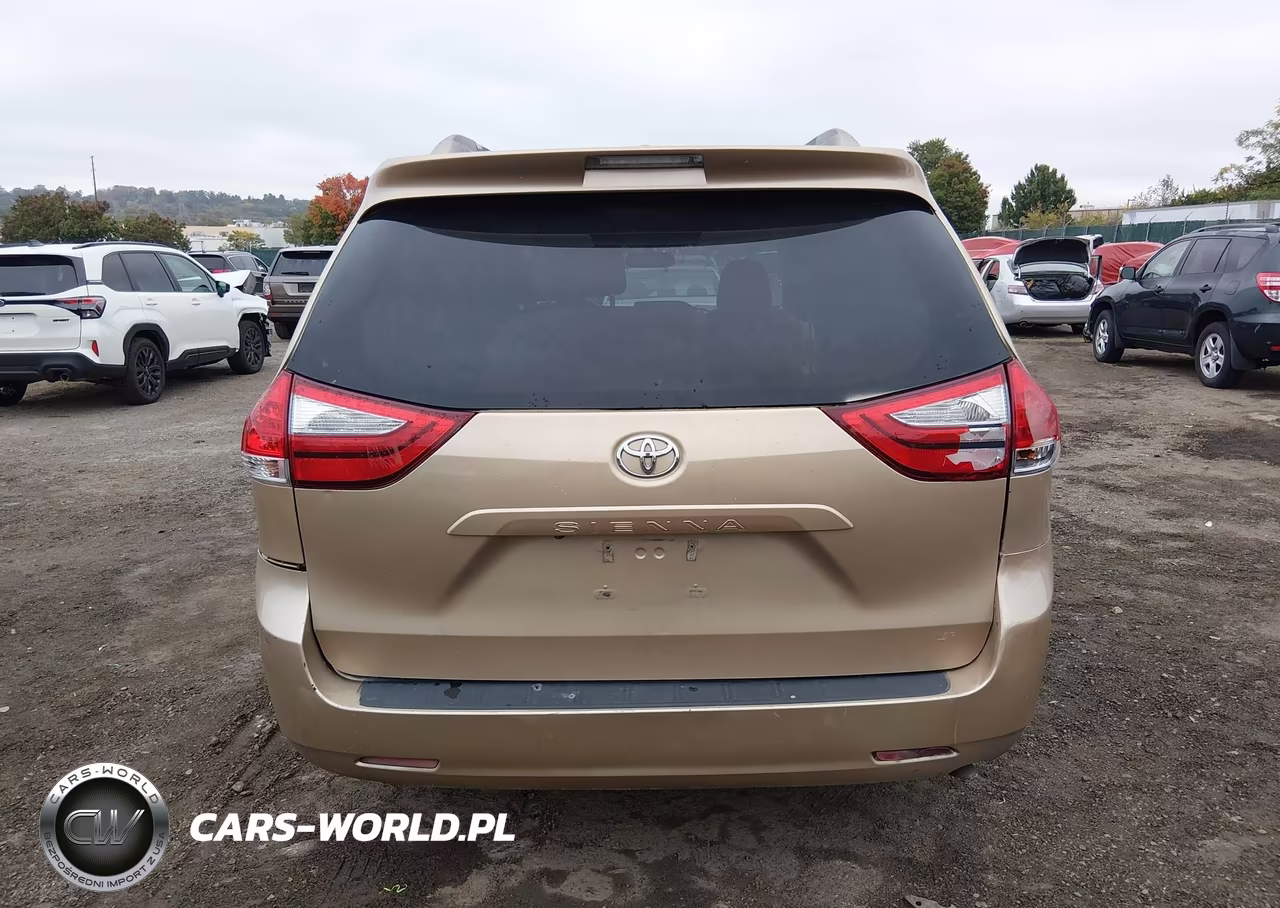 2011 Toyota Sienna Le V6 VIN:5TDKK3DC3BS080418 - 17