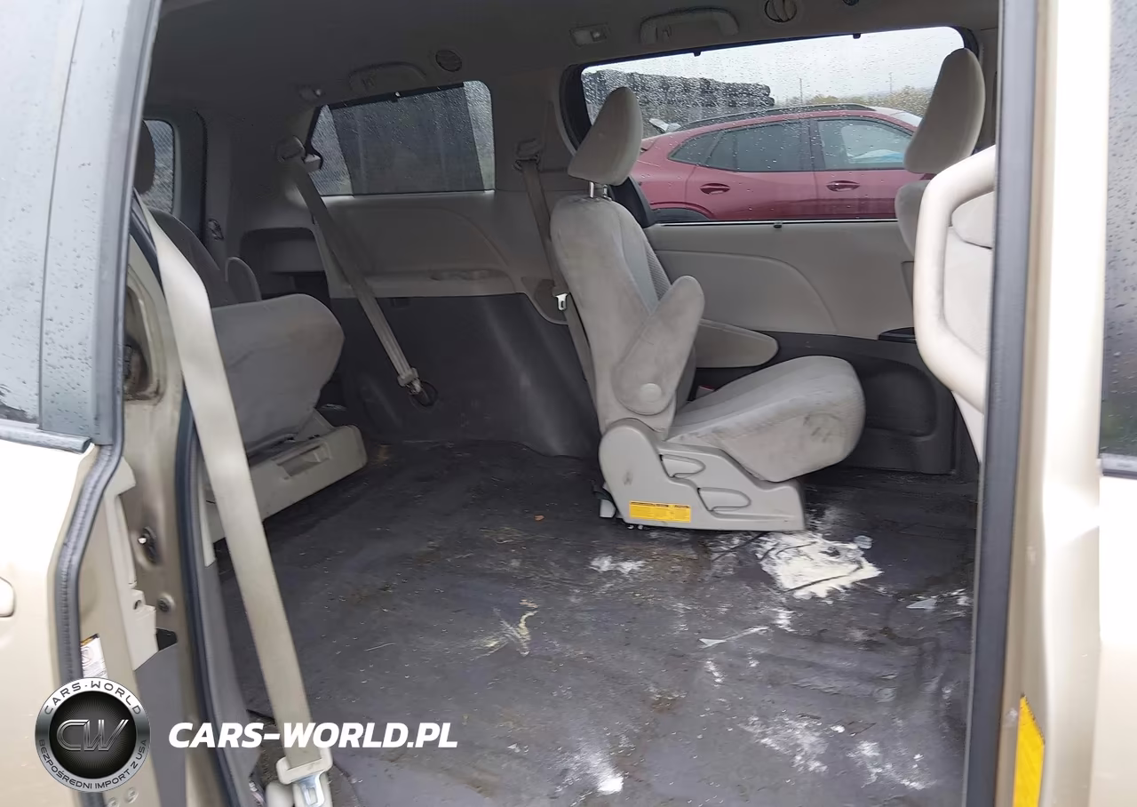 2011 Toyota Sienna Le V6 VIN:5TDKK3DC3BS080418 - 8