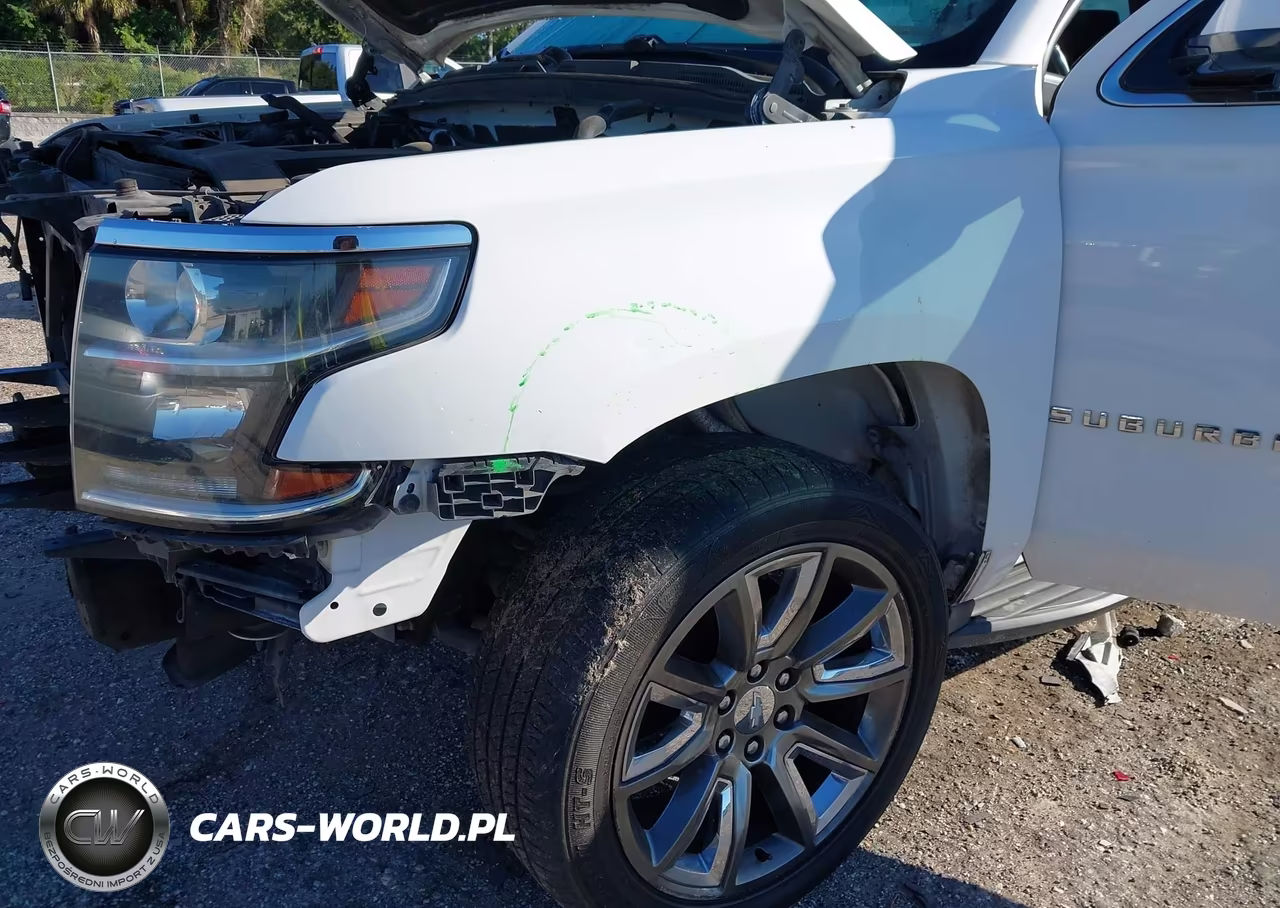 2019 Chevrolet Suburban Lt VIN:1GNSCHKC8KR237590 - 6