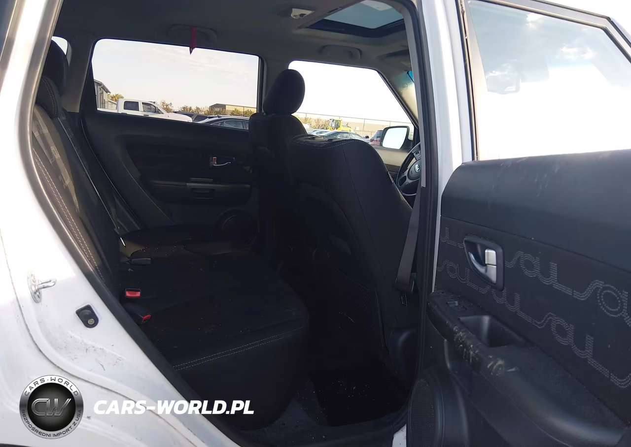 2013 Kia Soul + VIN:KNDJT2A65D7555713 - 8