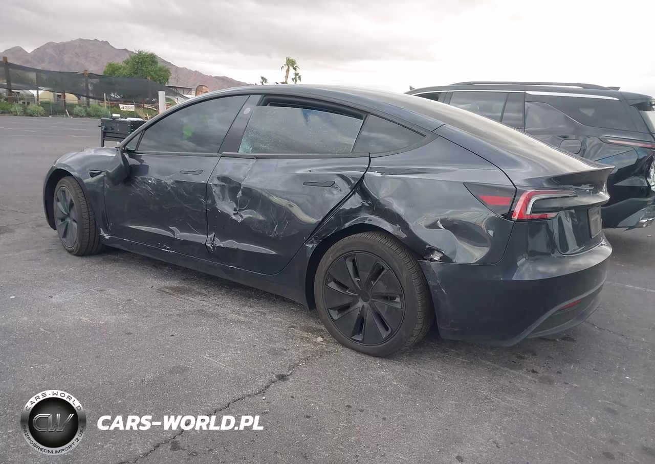 2024 Tesla Model 3 Long Range Dual Motor All-Wheel Drive VIN:5YJ3E1EB7RF744496 - 3