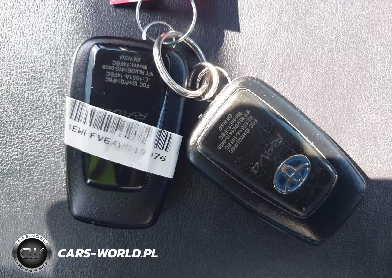 2019 Toyota Rav4 Hybrid Xse VIN:2T3EWRFV5KW019976 - 11