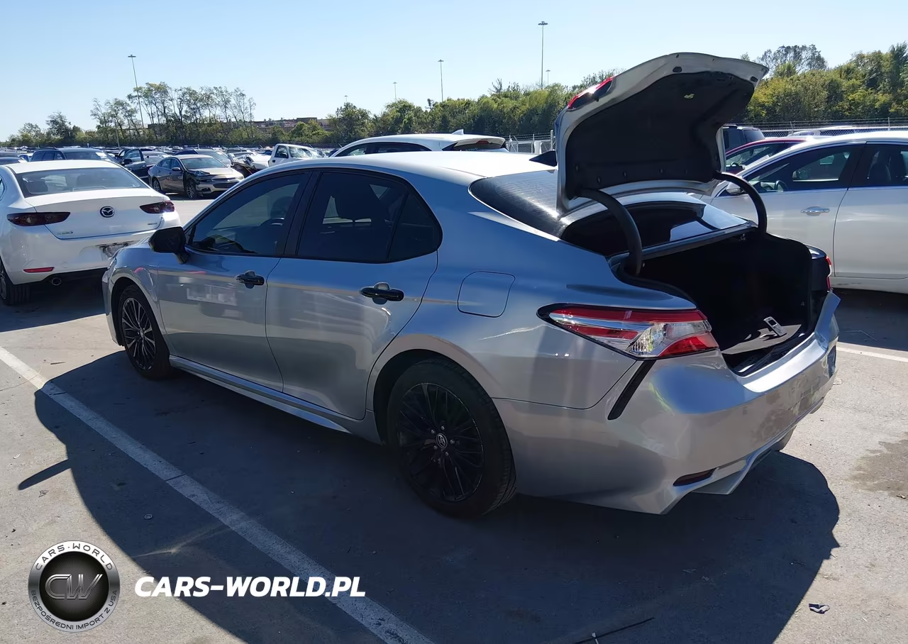 2020 Toyota Camry Se Nightshade Edition VIN:4T1G11AK4LU394242 - 3