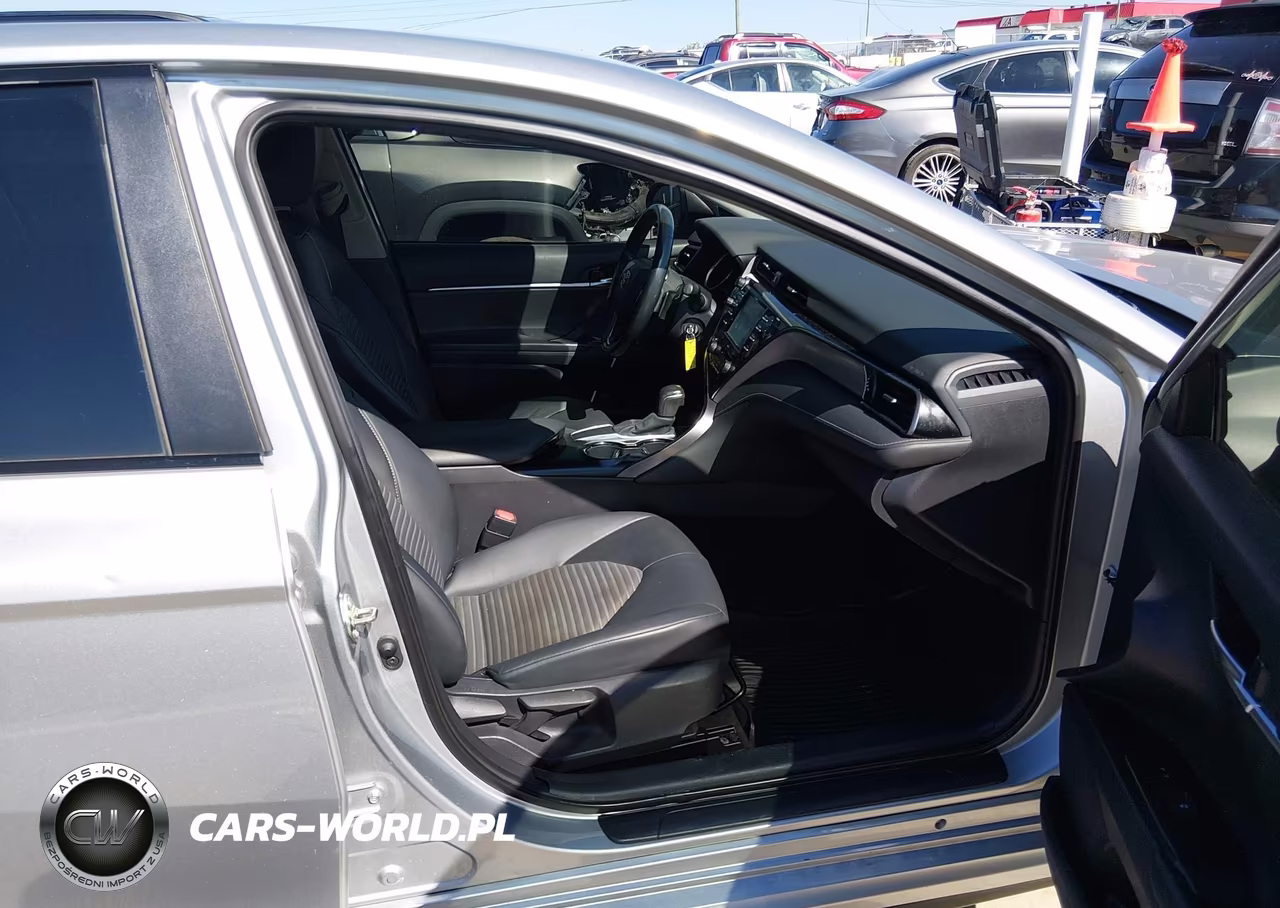 2020 Toyota Camry Se Nightshade Edition VIN:4T1G11AK4LU394242 - 5