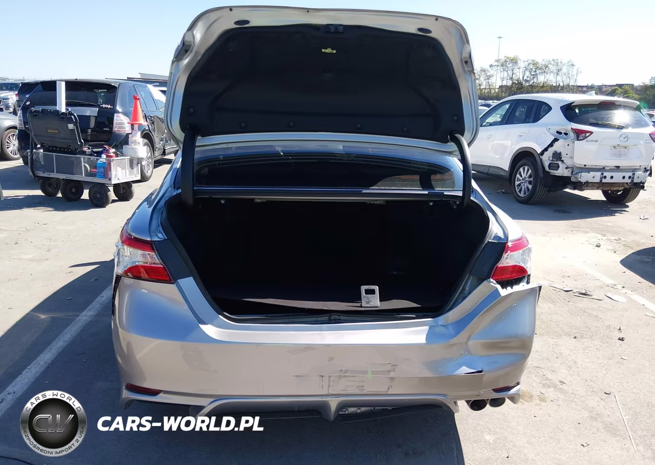 2020 Toyota Camry Se Nightshade Edition VIN:4T1G11AK4LU394242 - 6