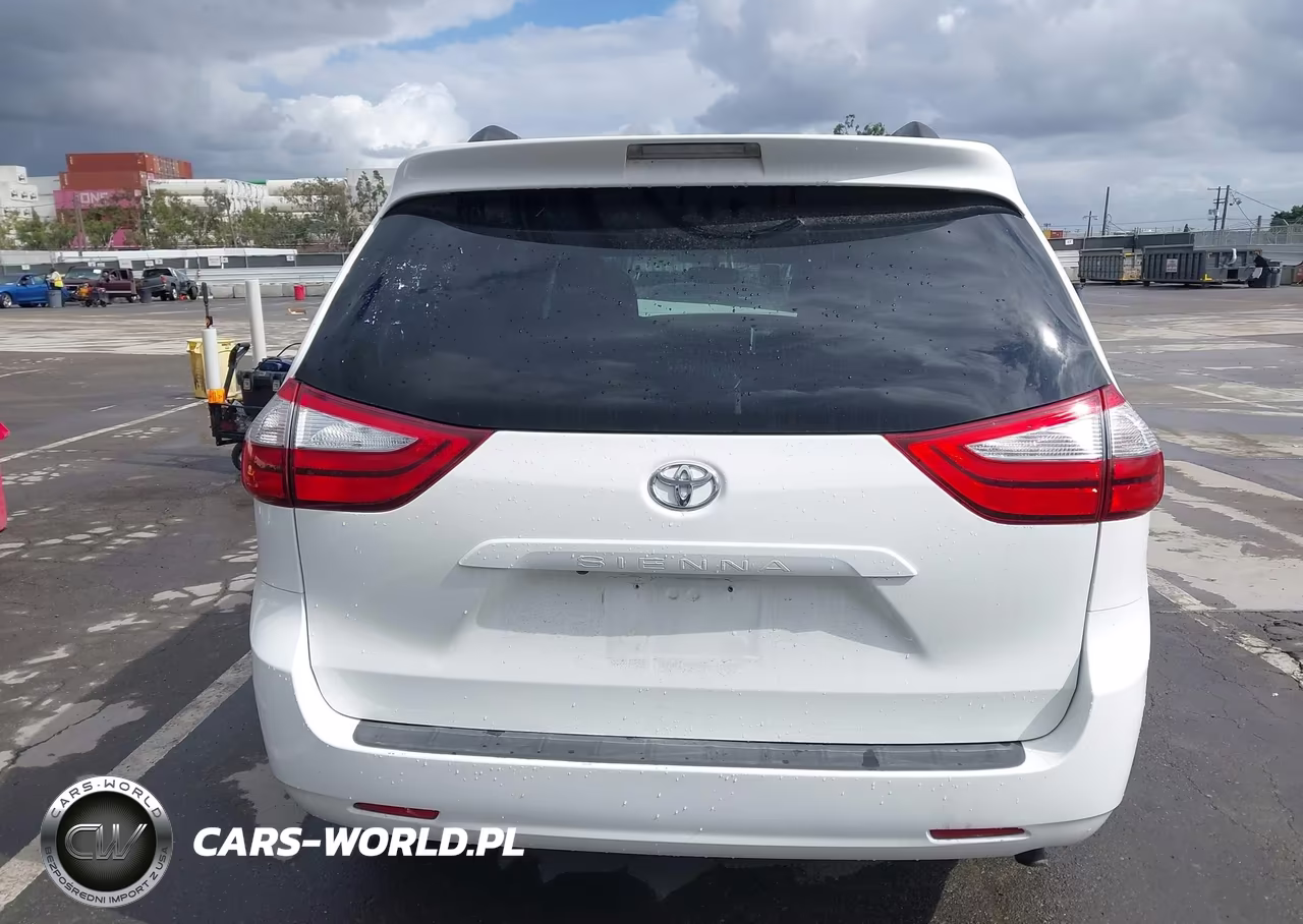 2015 Toyota Sienna Le 8 Passenger VIN:5TDKK3DC5FS654510 - 16