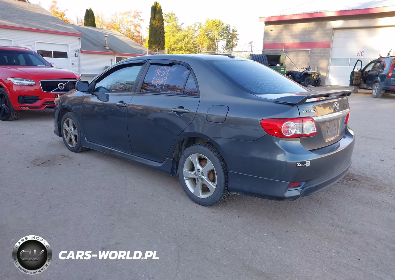 2012 Toyota Corolla S VIN:2T1BU4EEXCC811985 - 3