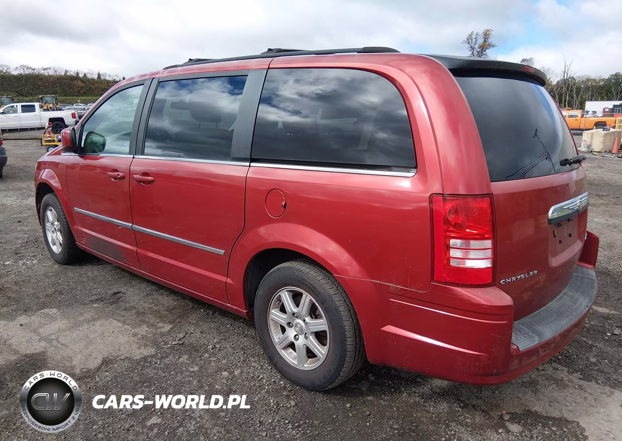 2010 Chrysler Town & Country Touring VIN:2A4RR5D1XAR142225 - 3