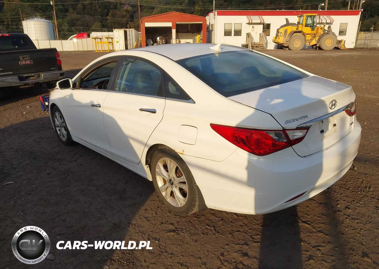 2011 Hyundai Sonata Limited VIN:5NPEC4AC0BH116818 - 3