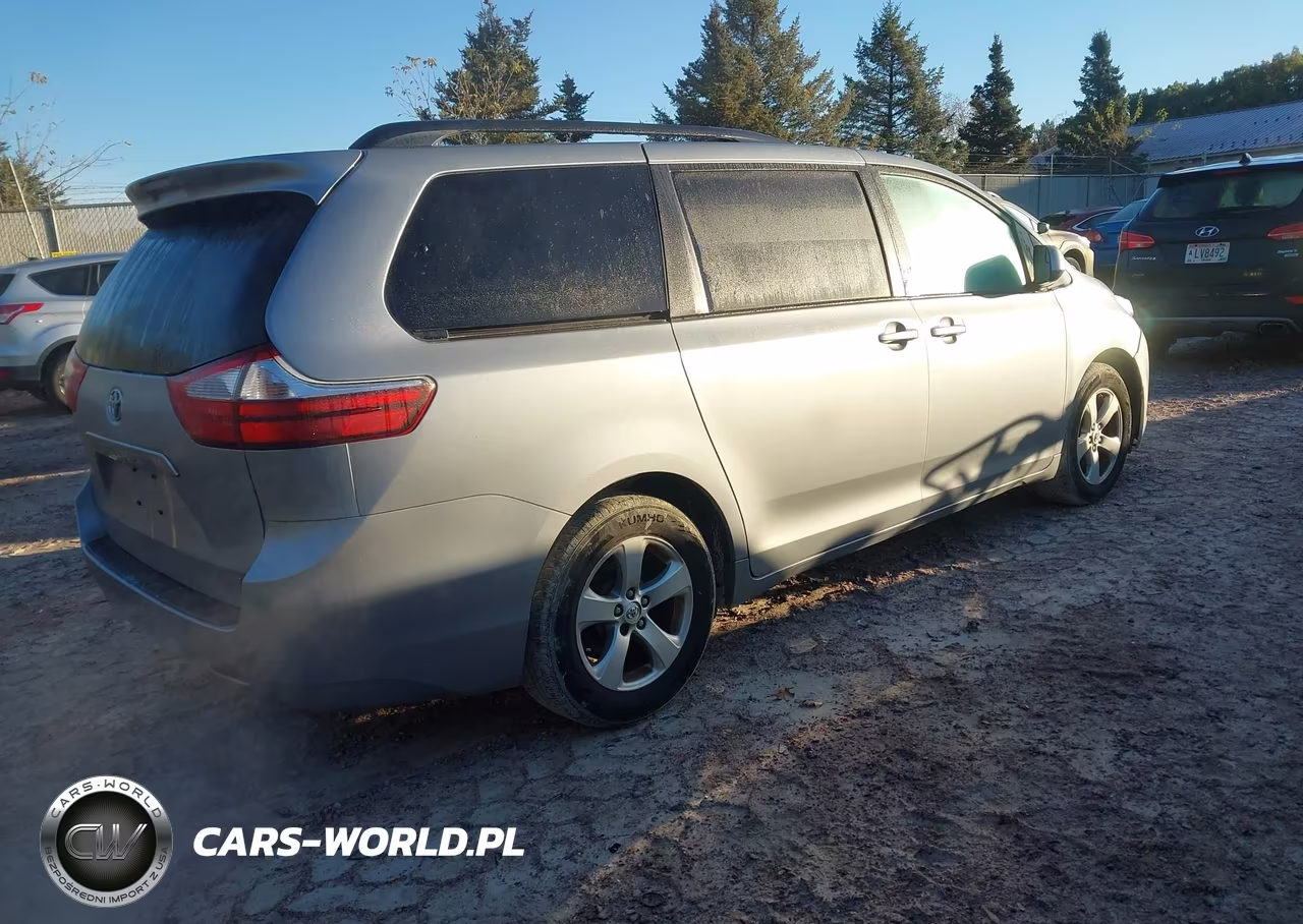 2017 Toyota Sienna Le 8 Passenger VIN:5TDKZ3DC9HS796700 - 4