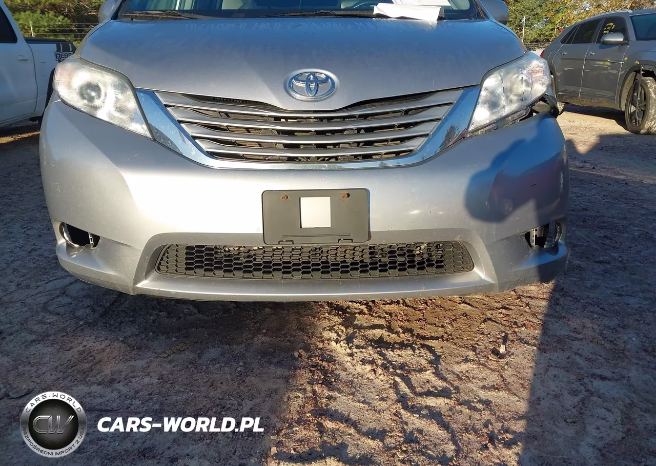 2017 Toyota Sienna Le 8 Passenger VIN:5TDKZ3DC9HS796700 - 6