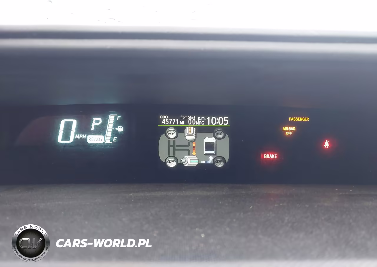 2014 Toyota Prius C Two VIN:JTDKDTB3XE1566738 - 7
