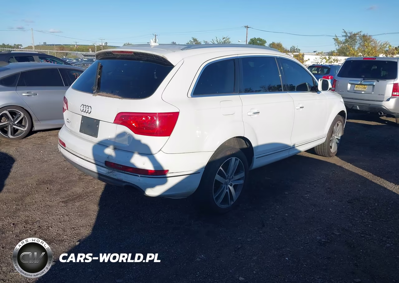 2013 Audi Q7 3.0T Premium VIN:WA1LGAFEXDD000971 - 4