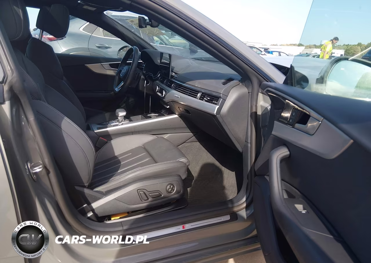 2025 Audi A5 Sportback Premium 45 Tfsi S Line Quattro S Tronic VIN:WAUDACF54SA013184 - 5