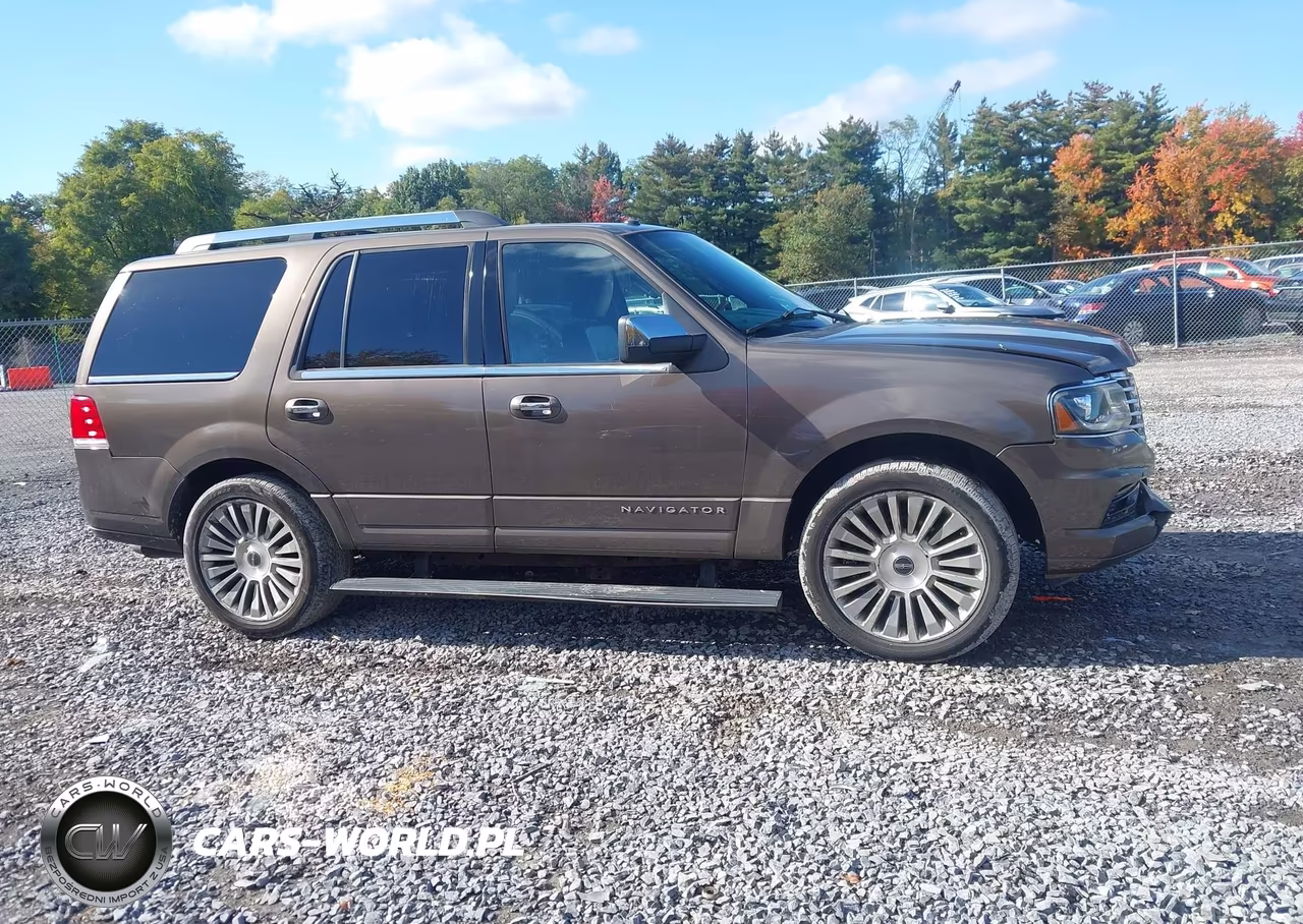2015 Lincoln Navigator VIN:5LMJJ2JT7FEJ09047 - 13