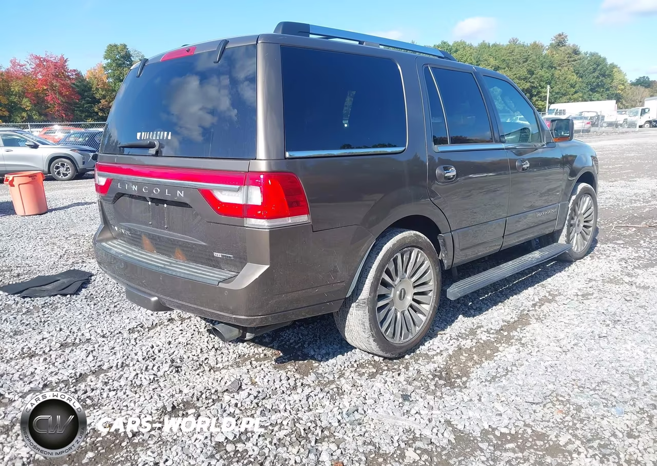 2015 Lincoln Navigator VIN:5LMJJ2JT7FEJ09047 - 4