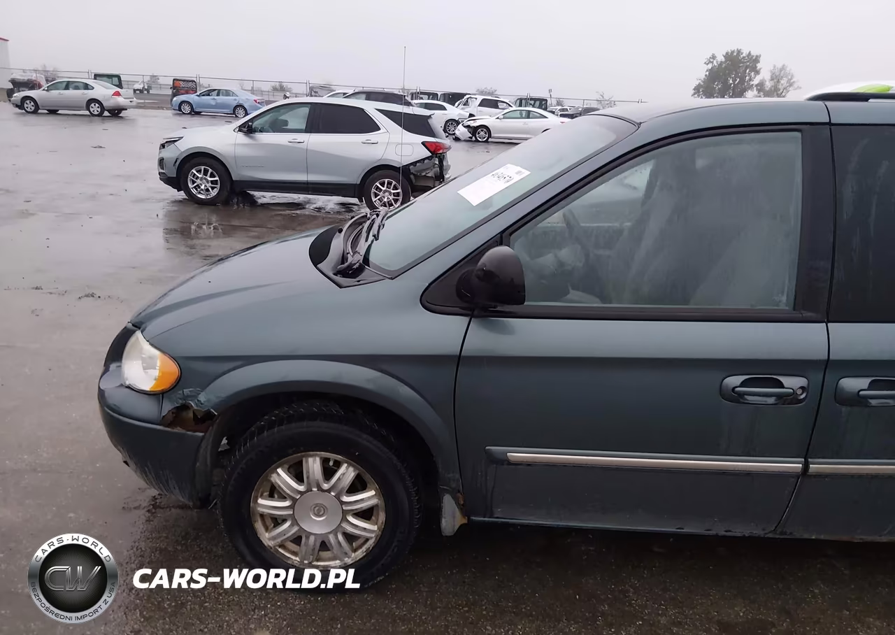 2007 Chrysler Town & Country Touring VIN:2A4GP54L27R183200 - 14