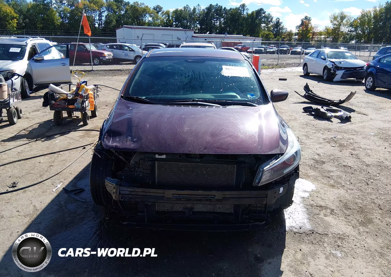 2018 Kia Forte Lx VIN:3KPFL4A75JE244210 - 13