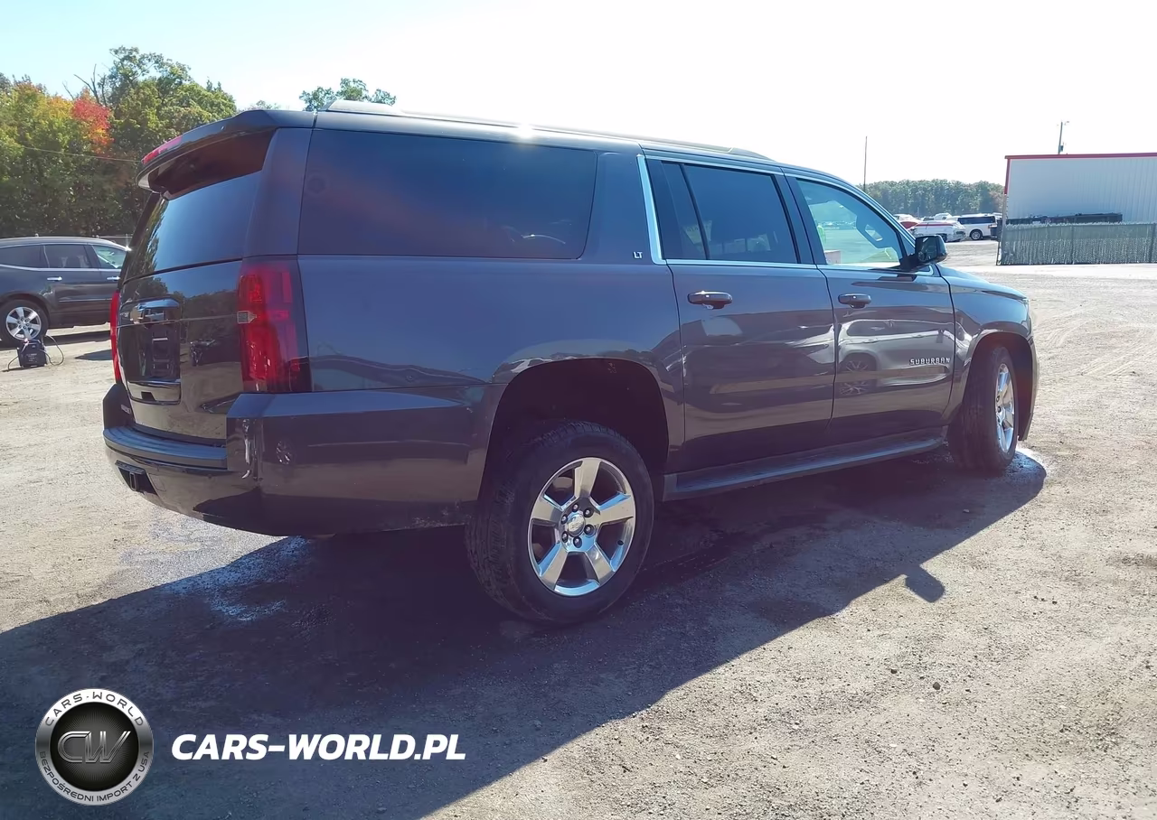2017 Chevrolet Suburban Lt VIN:1GNSKHKC0HR295592 - 4