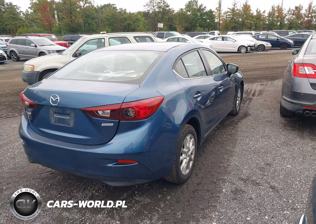 2017 Mazda Mazda3 Sport VIN:3MZBN1U73HM156174 - 4