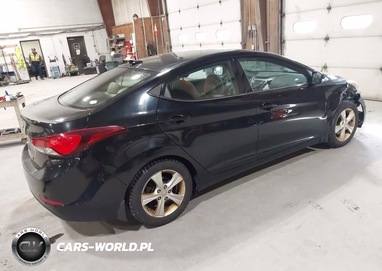 2016 Hyundai Elantra Value Edition VIN:5NPDH4AE2GH762822 - 4
