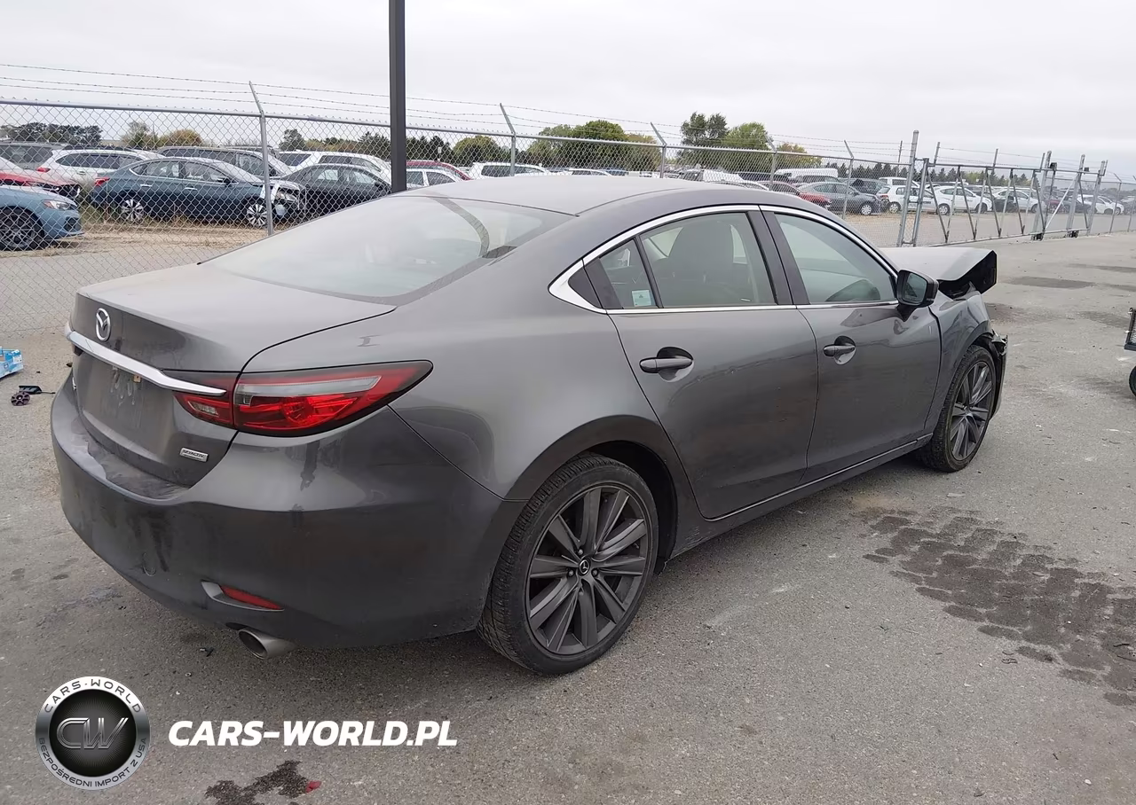 2018 Mazda Mazda6 Touring VIN:JM1GL1VM3J1326779 - 4