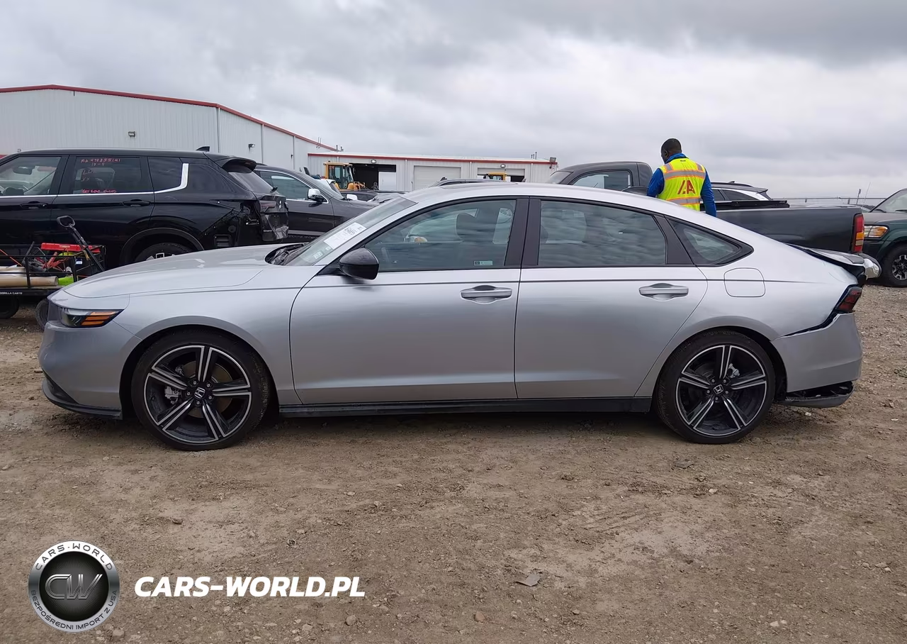 2026 Honda Accord Hybrid Sport VIN:1HGCY2F50TA053088 - 14