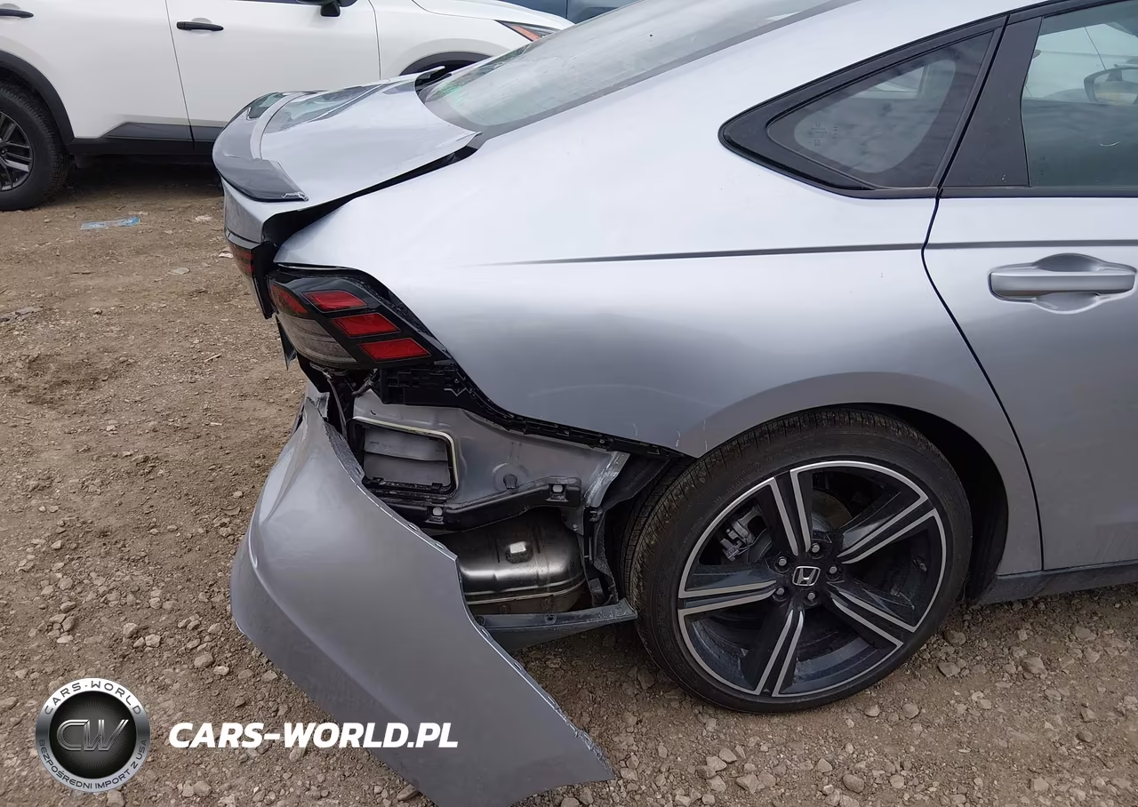 2026 Honda Accord Hybrid Sport VIN:1HGCY2F50TA053088 - 17
