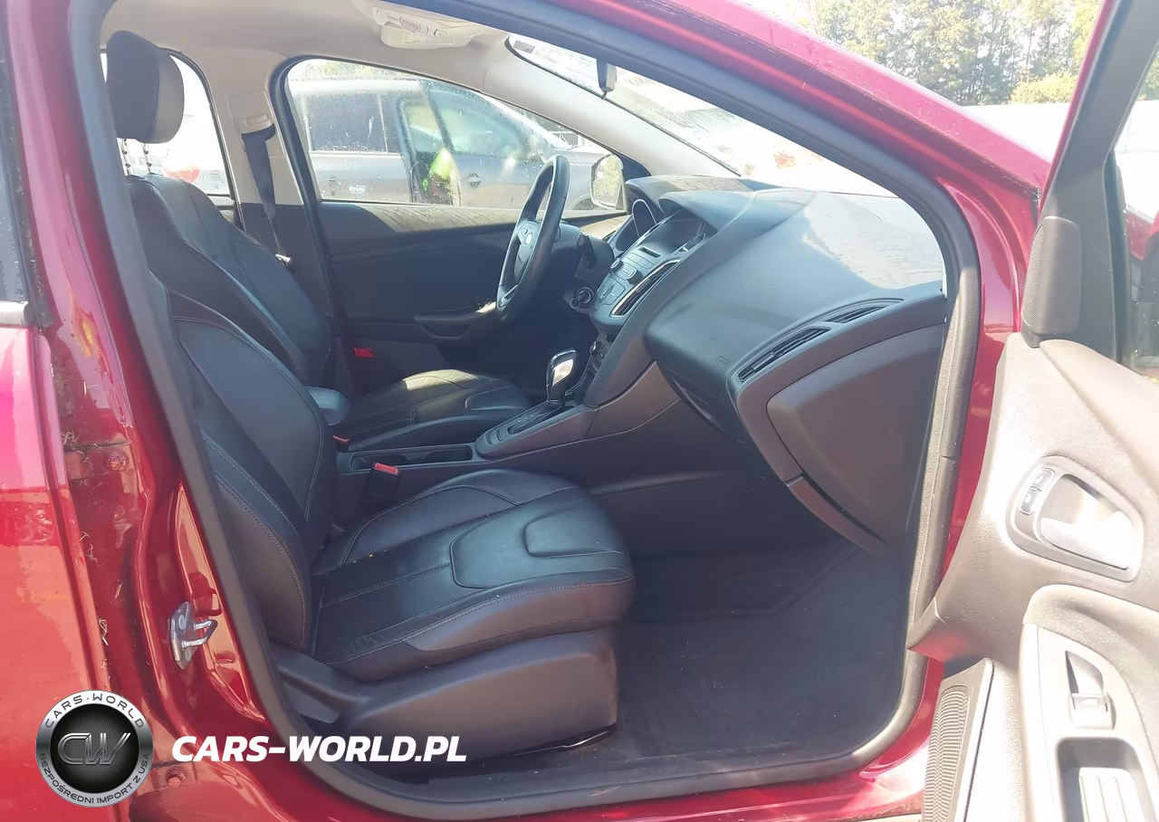 2015 Ford Focus Se VIN:1FADP3F28FL253183 - 5