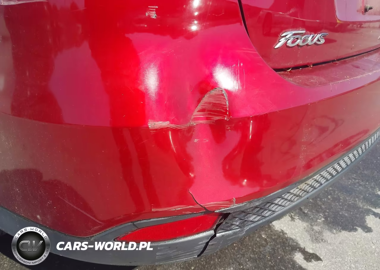 2015 Ford Focus Se VIN:1FADP3F28FL253183 - 6