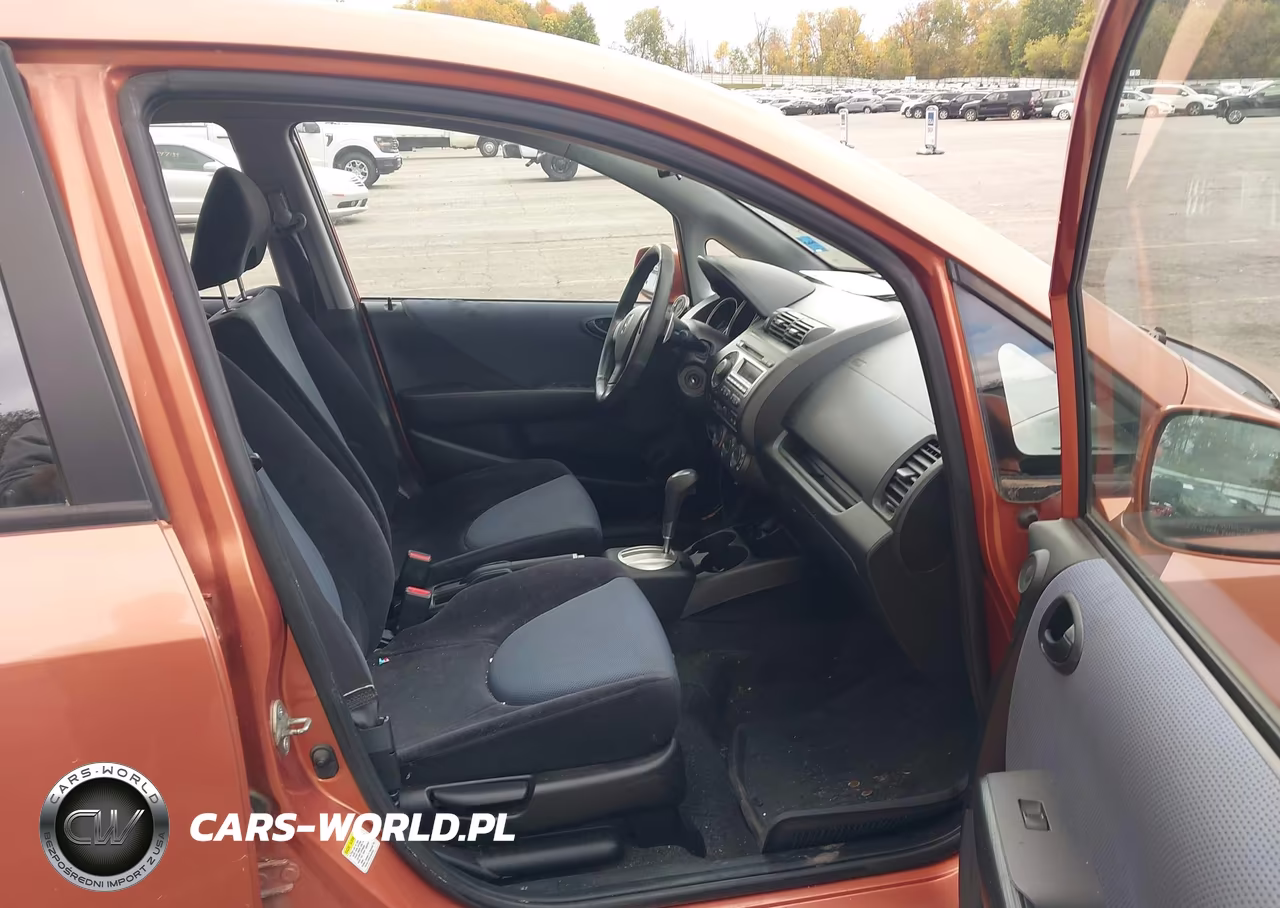 2008 Honda Fit Sport VIN:JHMGD38668S067276 - 5