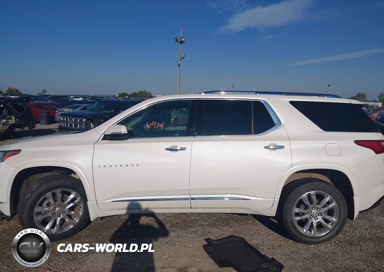 2018 Chevrolet Traverse High Country VIN:1GNEVKKW6JJ165915 - 14