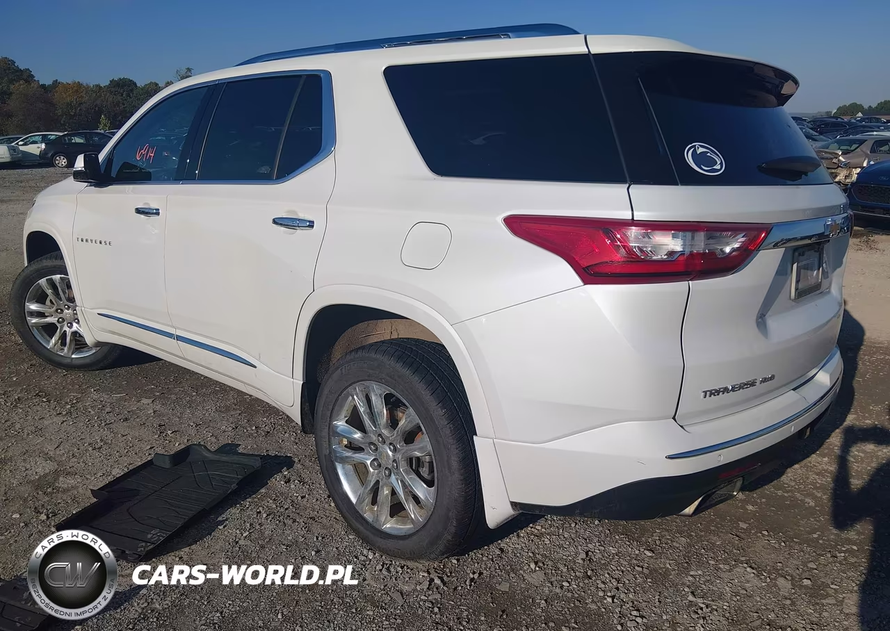 2018 Chevrolet Traverse High Country VIN:1GNEVKKW6JJ165915 - 3