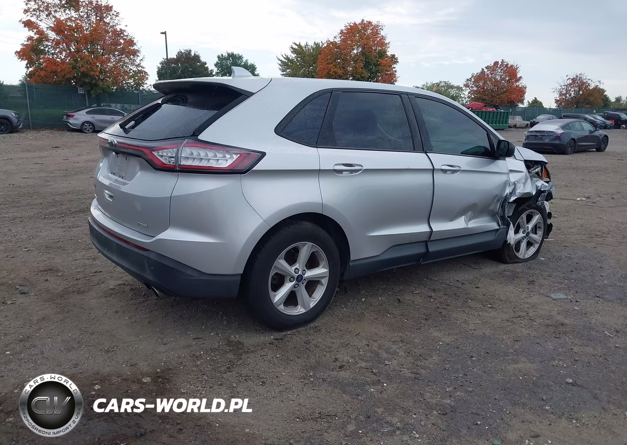 2018 Ford Edge Se VIN:2FMPK3G97JBC21945 - 4