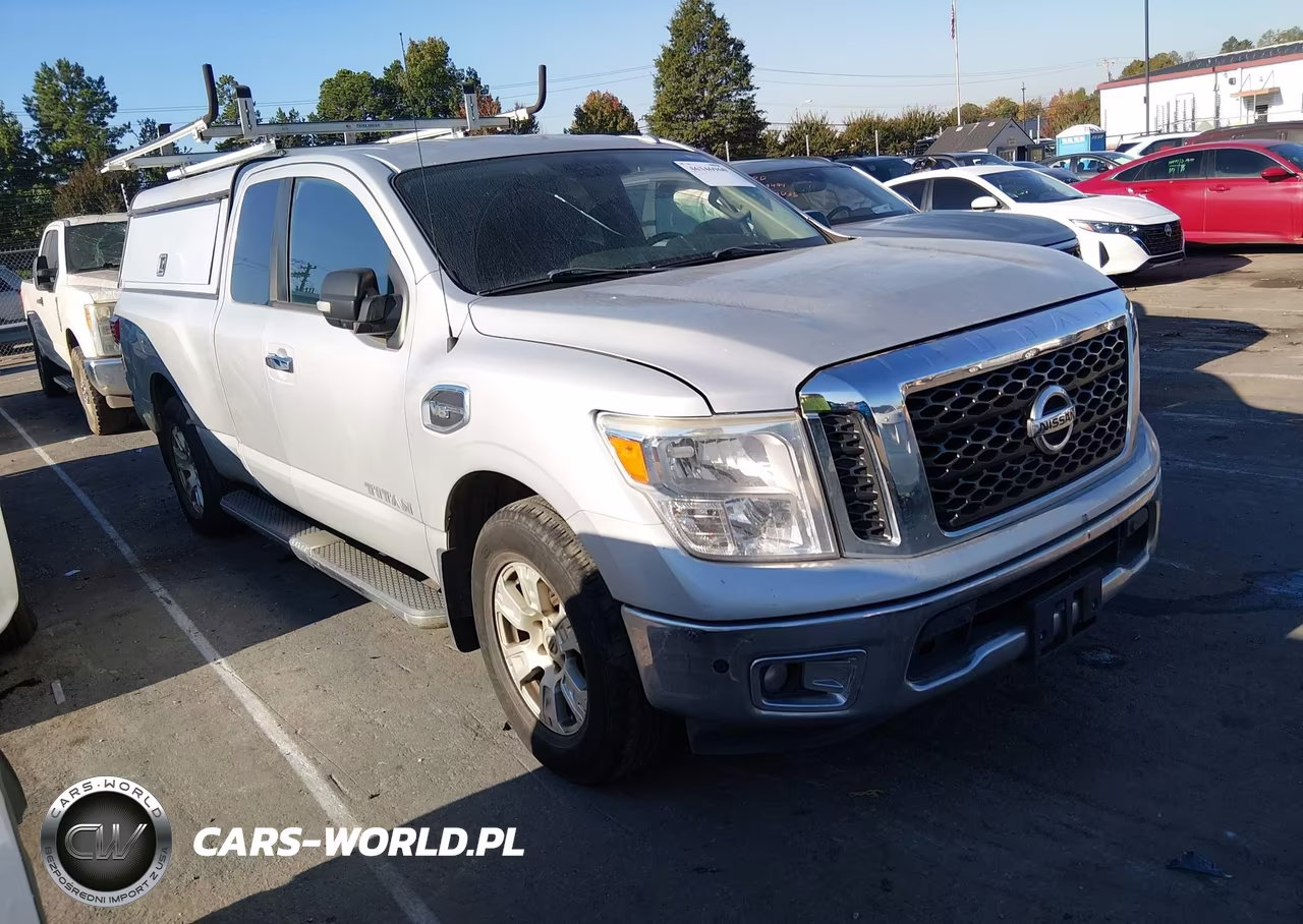 2017 Nissan Titan Sv