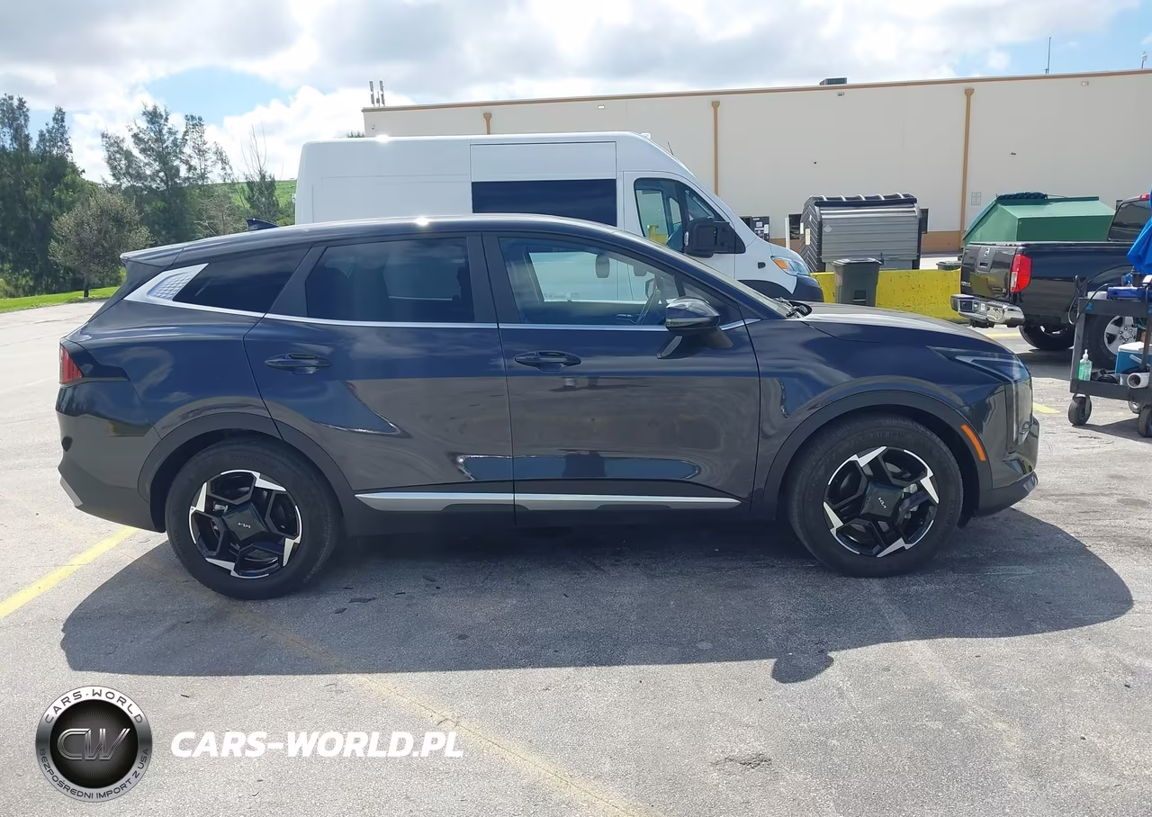 2026 Kia Sportage Ex VIN:5XYK33DF2TG342256 - 13