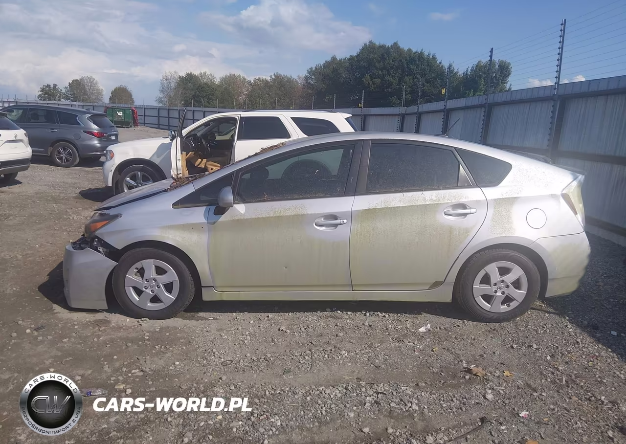 2011 Toyota Prius Two VIN:JTDKN3DU1B0280295 - 15